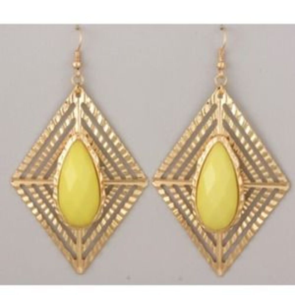 Gold and canary yellow‎ stone earrings